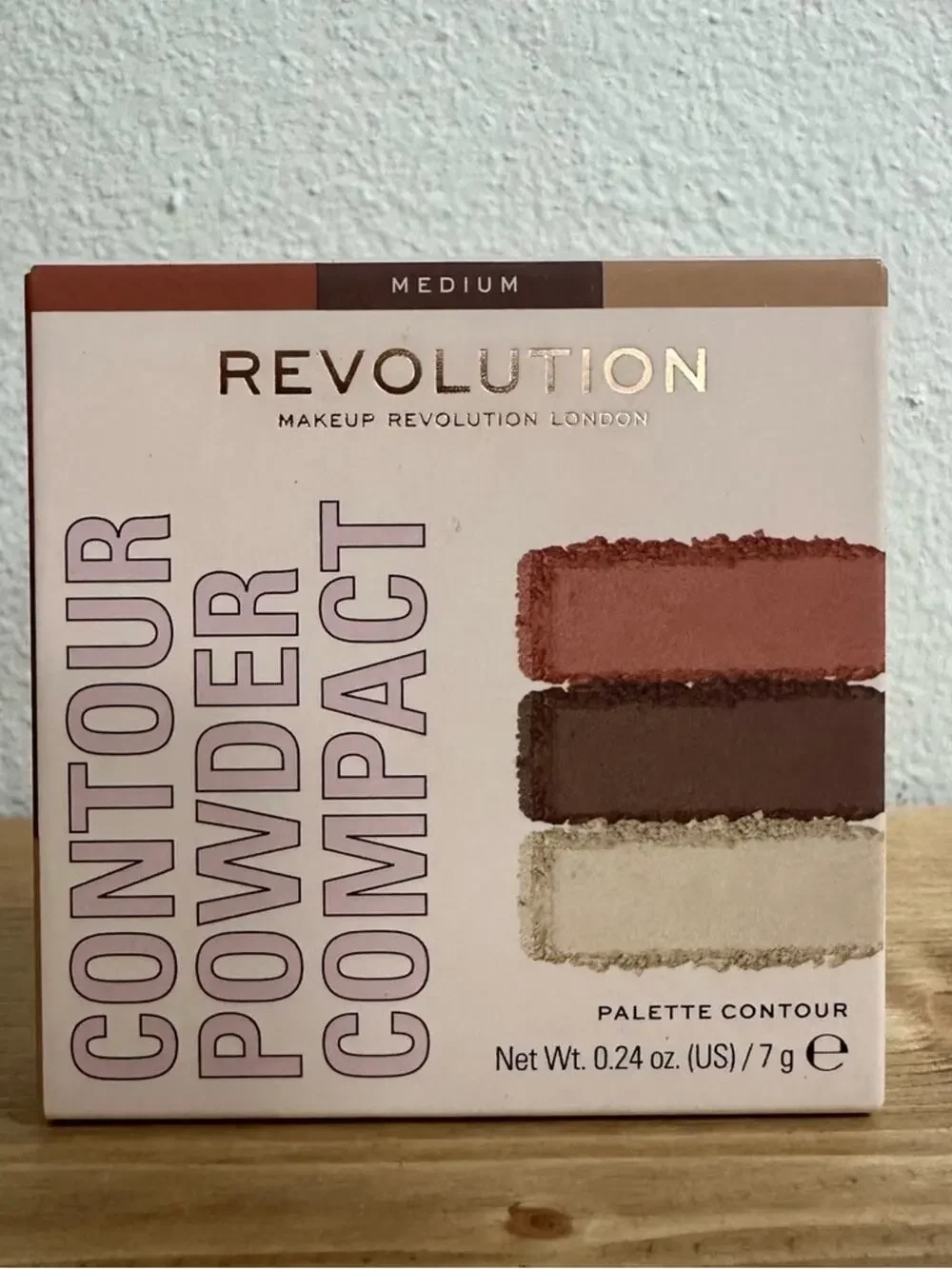 NIB Revolution Contour Powder Compact